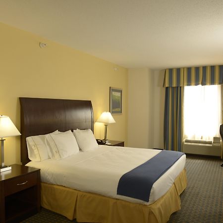 Holiday Inn Express & Suites Wilson-Downtown By Ihg Exteriér fotografie