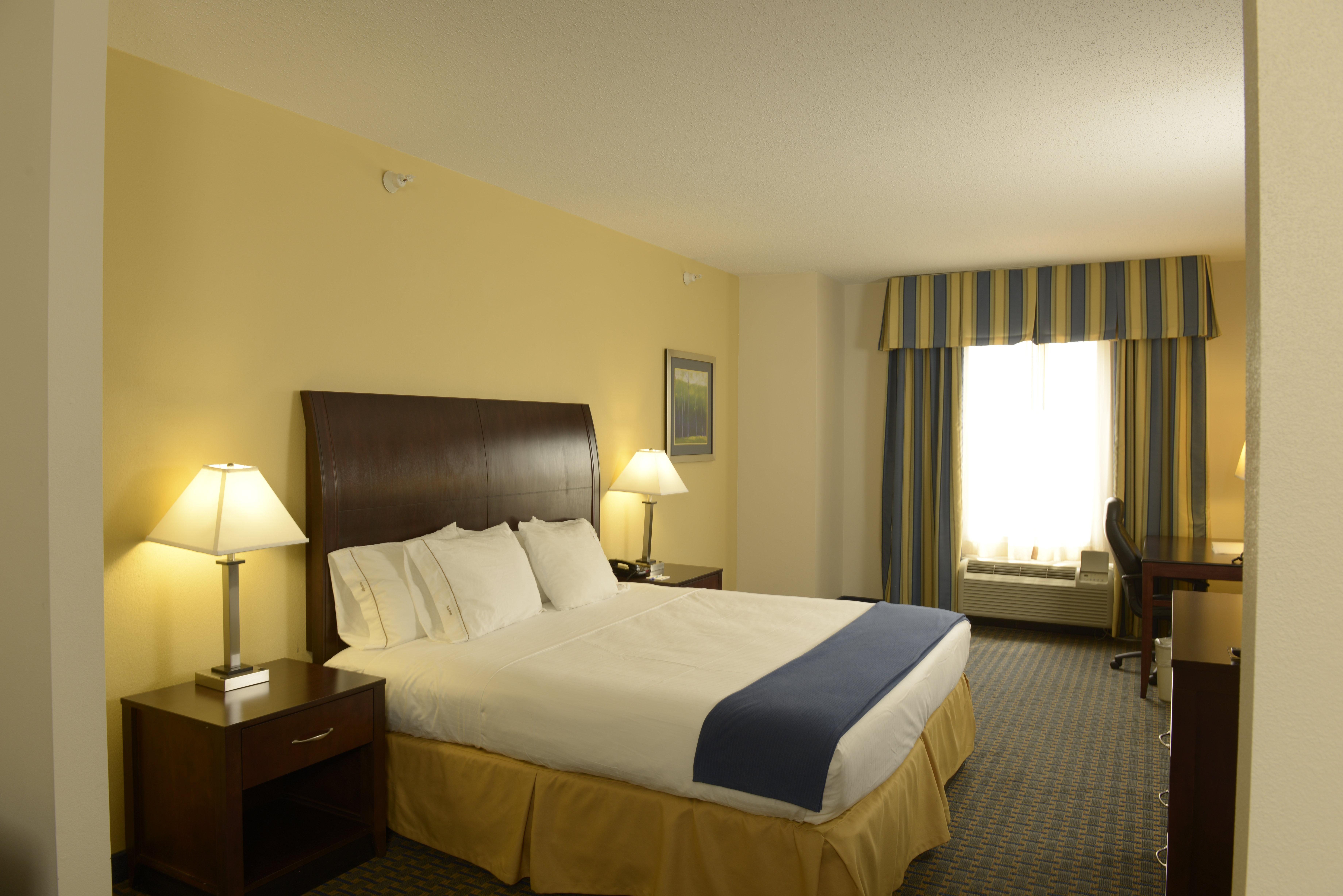 Holiday Inn Express & Suites Wilson-Downtown By Ihg Exteriér fotografie